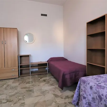 Homestay Solo Single Under 40 - Fkk Naturist Culture - Volunteer Welcome *